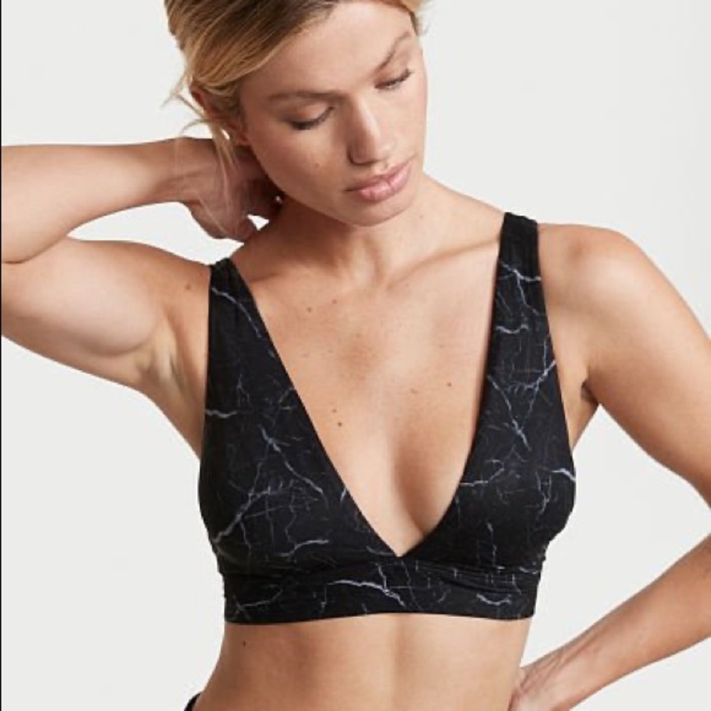Victoria’s Secret Unlined Soft Wireless Lounge Bra
